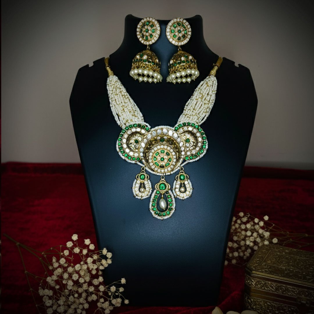 Emerald-Enigma-Pearl-Set