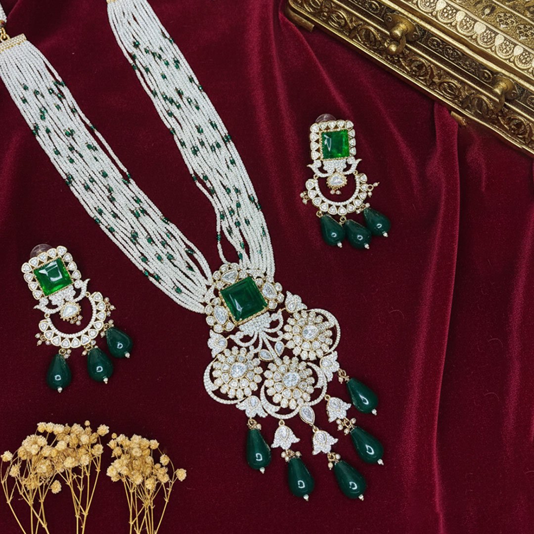 Emerald-Waterfall-Pearl-Set